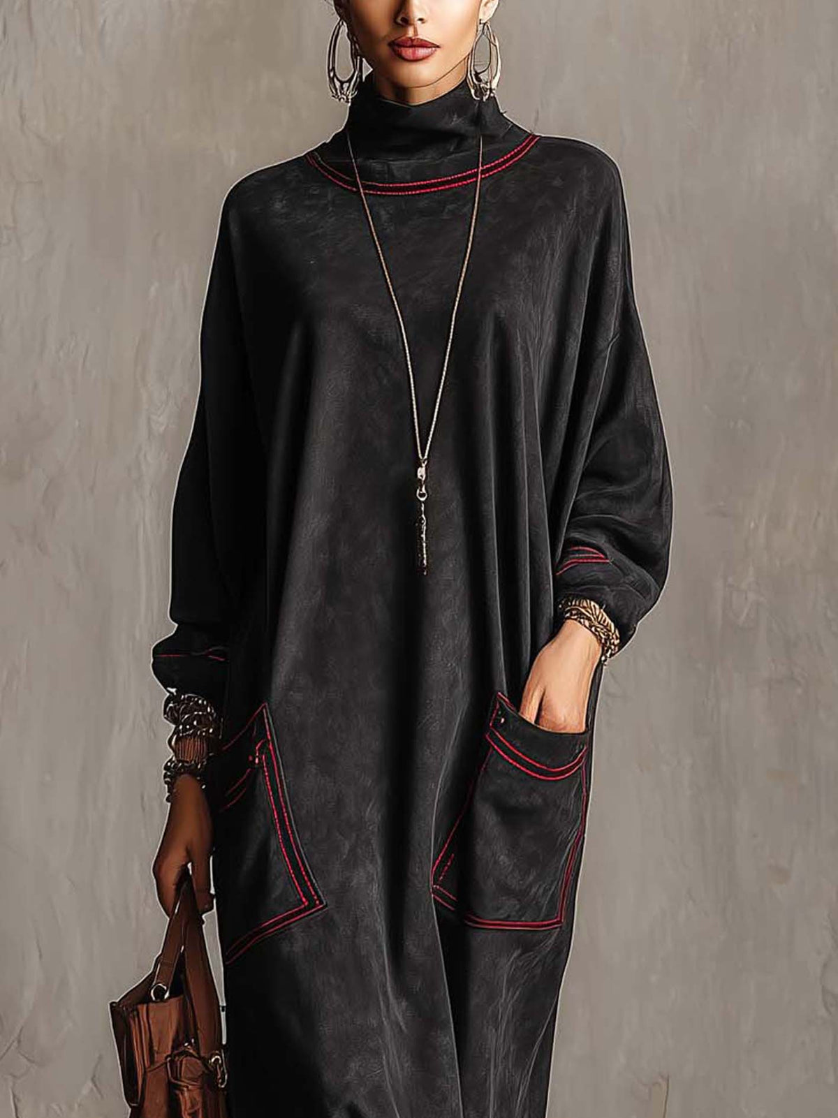 VELLARI - Abito Maxi Oversize con Tasche Applicate e Dettagli Rossi